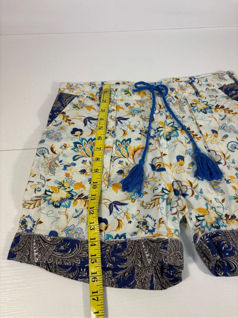 Sundance Shorts Linen Cotton Floral Paisley Tassel Boho Cottagecore Medium
